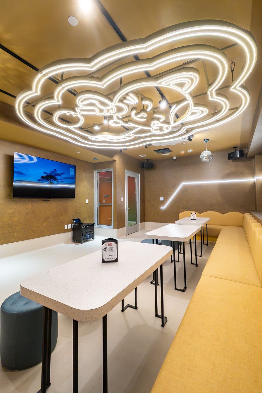 VIP room: Go big, get loud